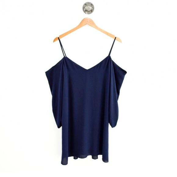 Alice + Olivia Dresses & Skirts - Beautiful Alice+Olivia Top/Dress💙